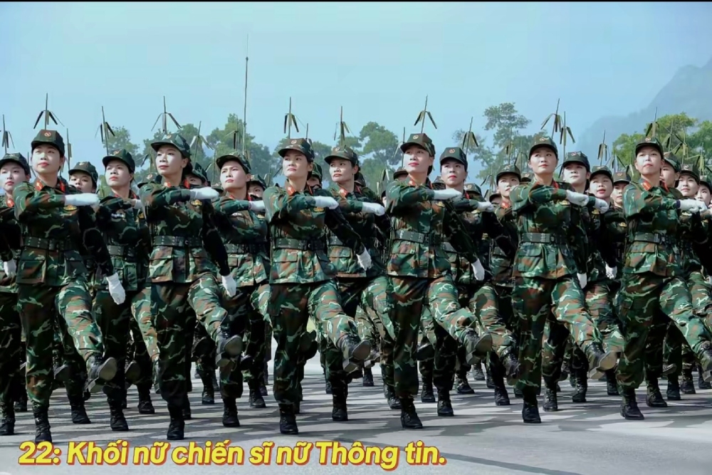 Khối nữ chiến sĩ nữ Thông tin